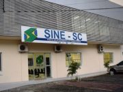 O Sine de SC começa a atender com hora agendada; Sine Fácil permite solicitar seguro-desemprego