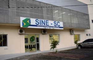 O Sine de SC começa a atender com hora agendada; Sine Fácil permite solicitar seguro-desemprego