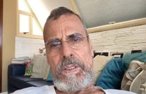 Carlinhos de Jesus diz que ele e mulher contraíram Covid-19: ‘É avassalador’