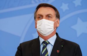 Bolsonaro testa positivo em exame de coronavírus