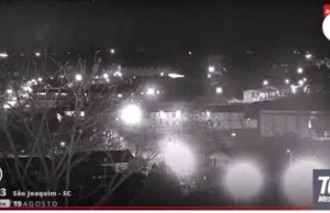 Já neva na Serra de SC nesta noite de quarta