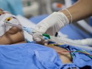 Estado tem 5 dias para adequar plano de estoques de medicamentos para intubação de pacientes com covid-19