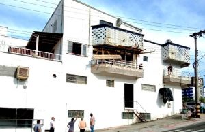 Trabalhador cai de prédio durante obra e sofre traumatismo cranioencefálico, em Braço do Norte