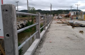 Estrutura da nova ponte sobre o Rio Corrêa, na rua Sílvio Búrigo, é concluída