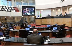 Alesc aceita novo pedido de impeachment contra governador de SC e vice