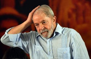 Lava-Jato denuncia Lula por lavagem de dinheiro