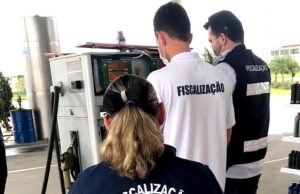 Procon de Tubarão faz pesquisa e aponta que menor preço da gasolina na cidade é de R$ 4,08