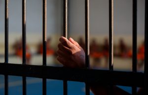 40 reclusos de 3 celas do Presídio de Tubarão estão isolados com suspeita de covid-19