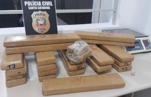 Após meses de investigação, 30 kg de maconha são apreendidos com trio na BR-101, em Tubarão