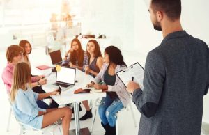 Coluna Willian Saul: ‘Quais as vantagens da dinâmica de grupo para a empresa?’