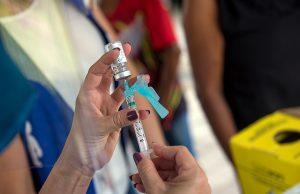 MP libera compra de vacinas sem aprovação pela Anvisa e sem licitação