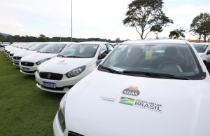 Tubarão recebe, em evento com Bolsonaro, veículos para assistência social