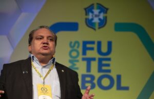 Após internação por covid-19, ex-lateral Branco tem piora e é intubado