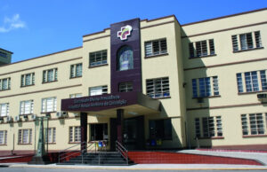 Prefeito prestigia ato de repasse de R$ 400 mil em emenda parlamentar ao Hospital Nossa Senhora da Conceição.