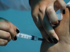 Primeiro dia de vacinação de gestantes, puérperas e lactantes é de muita procura
