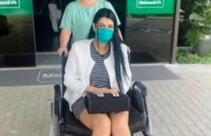 Claudia Vicente deixa o hospital após harmonização facial mal sucedida em uma clínica odontológica de Tubarão