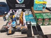 Quarteto é flagrado levando mais de 400 produtos furtados para loja da tia
