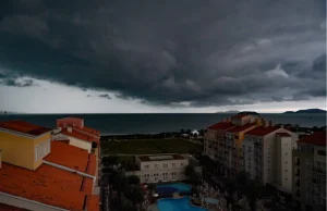 Tempo em Tubarão Hoje (31): Domingo Molhado com Chuva Persistente