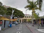 Criança de 5 anos é achada na rua e polícia descobre negligência em casa insalubre