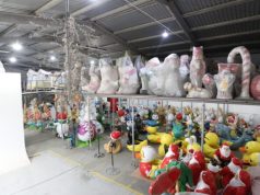 Natal 2026: Tubarão inicia planejamento para consolidar o maior evento natalino do Sul de SC Comitiva de Tubarão em visita técnica para escolha da decoração do Natal 2026.