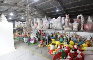 Comitiva de Tubarão em visita técnica para escolha da decoração do Natal 2026.