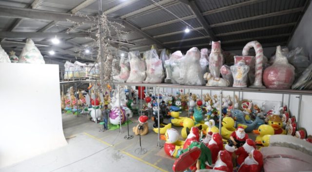 Comitiva de Tubarão em visita técnica para escolha da decoração do Natal 2026.