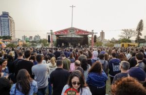 Tubarão tem fim de semana com sol, nuvens e chuvas passageiras; sábado do Rock Legends pede atenção ao tempo