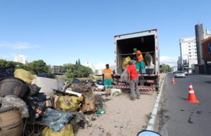 Mutirão de Limpeza do Rio Tubarão recolhe 8 toneladas de lixo — 63% menos que em 2025