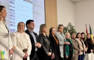 Assistência Social de Tubarão participa de seminário regional sobre população em situação de rua em Braço do Norte