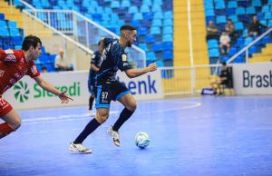 Tubarão Futsal Enfrenta São José em Decisão pela Liga Nacional Nesta Sexta-feira
