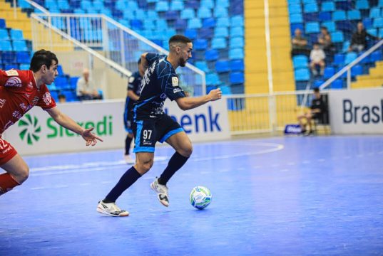 Tubarão Futsal Enfrenta São José em Decisão pela Liga Nacional Nesta Sexta-feira