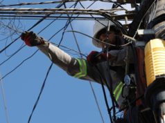 Tubarão Retira 10 Mil Metros de Fios Obsoletos no Bairro Morrotes