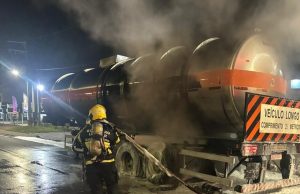Incêndio em Caminhão-Tanque é Controlado Rapidamente em São Cristóvão, Tubarão