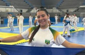 Ana Luiza Santos de Tubarão Compete no Pan-Americano de Karatê: Sábado é o Grande Dia