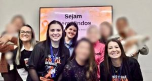 Maio Laranja em Tubarão capacita famílias acolhedoras contra abuso infantil