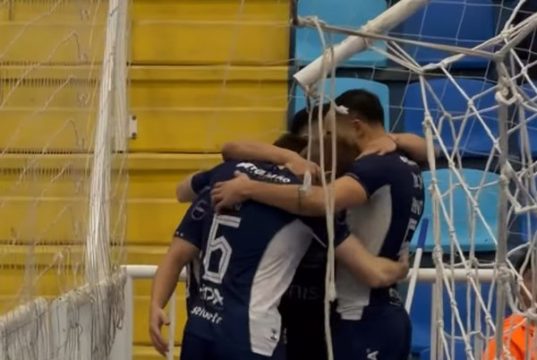 Tubarão arranca empate com Florianópolis em jogo de duas viradas