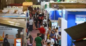Prefeitura de Tubarão Marca Presença na 14ª Feira CasaPronta com Museu Ferroviário e Economia Criativa