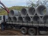 Estrada Geral da Barra do Norte em Tubarão recebe material para drenagem pluvial