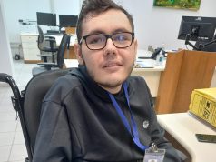 Rifa solidária em Tubarão busca dar autonomia a jovem com AME tipo 3 Foto: redes sociais