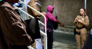 Força-tarefa social em Tubarão atende pessoas em situação de rua