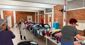Bazar solidário do Santuário Santa Teresinha retorna em Tubarão