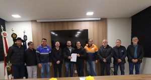 Tubarão autoriza R$ 2 milhões em obras de pavimentação e nova ponte