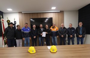 Tubarão autoriza R$ 2 milhões em obras de pavimentação e nova ponte