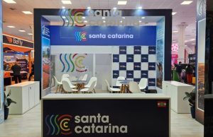 Tubarão é promovida em Travel Show pela SETUR SC com foco no mercado paulista Foto: Reprodução/SECOM-SC