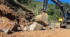 Obras na Estrada Geral do Sombrio em Tubarão avançam com detonação Fotos: Divulgação