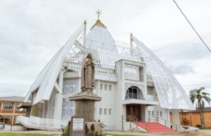 Nova Igreja Matriz Santa Teresinha é dedicada e inicia caminho para se tornar Santuário em Tubarão
