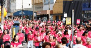 Caminhada Outubro Rosa em Tubarão acontece neste sábado (24) Foto: Vinícius Duarte/Gecom/PMT