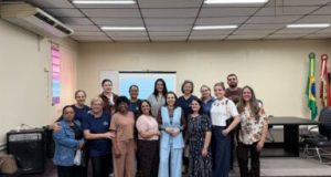Capacitação para famílias acolhedoras em Tubarão — Orientação sobre dosagens, horários e cuidados diários reúne cuidadores de dois serviços municipais Fotos: Divulgação/PMT