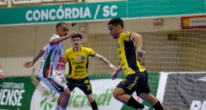 Tubarão vira sobre o Concórdia e conquista vitória no futsal catarinense Concórdia x Tubarão — Foto: Saur Fotografias, Tubarão Futsal, Divulgação